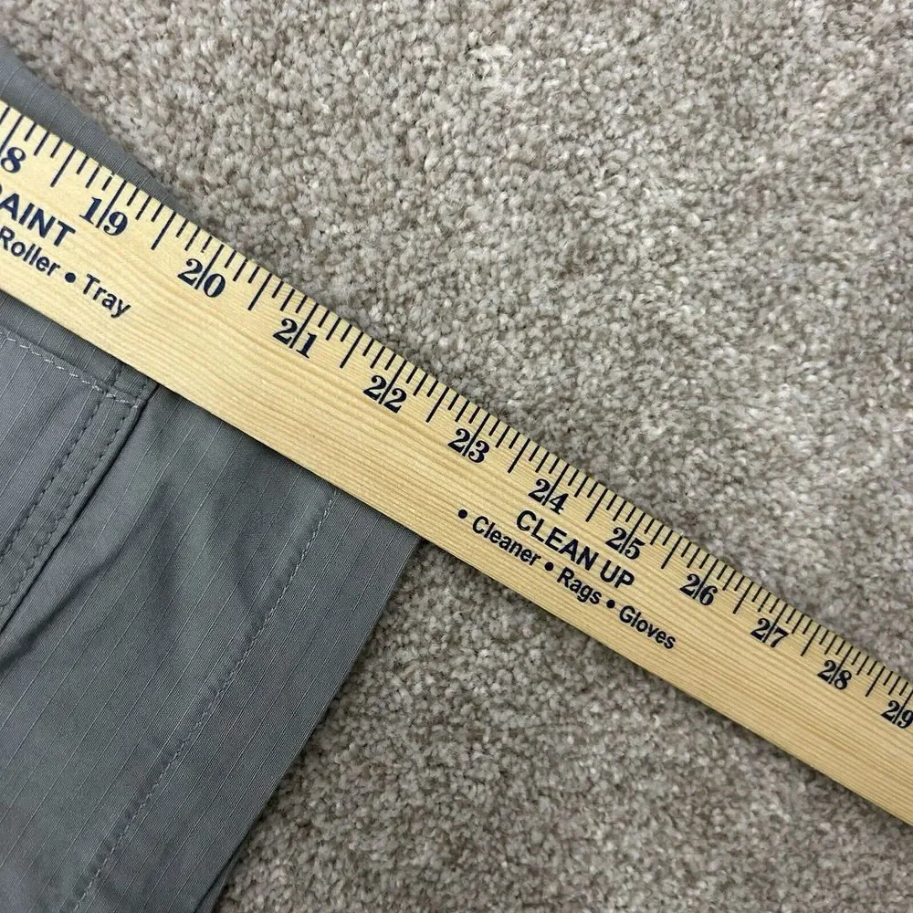 Levis Men's Size‎ 38 Loose Through Thigh Carrier Cargo Shorts NEW